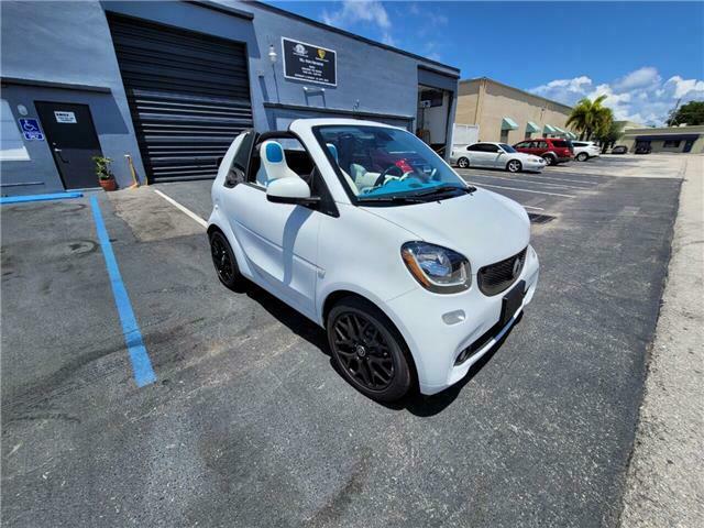 2017 Smart Fortwo Proxy 2dr Cabriolet 2017 Smart Fortwo Proxy 2dr Cabriolet 43,809 Miles White Convertible 0.9 I3 Turb