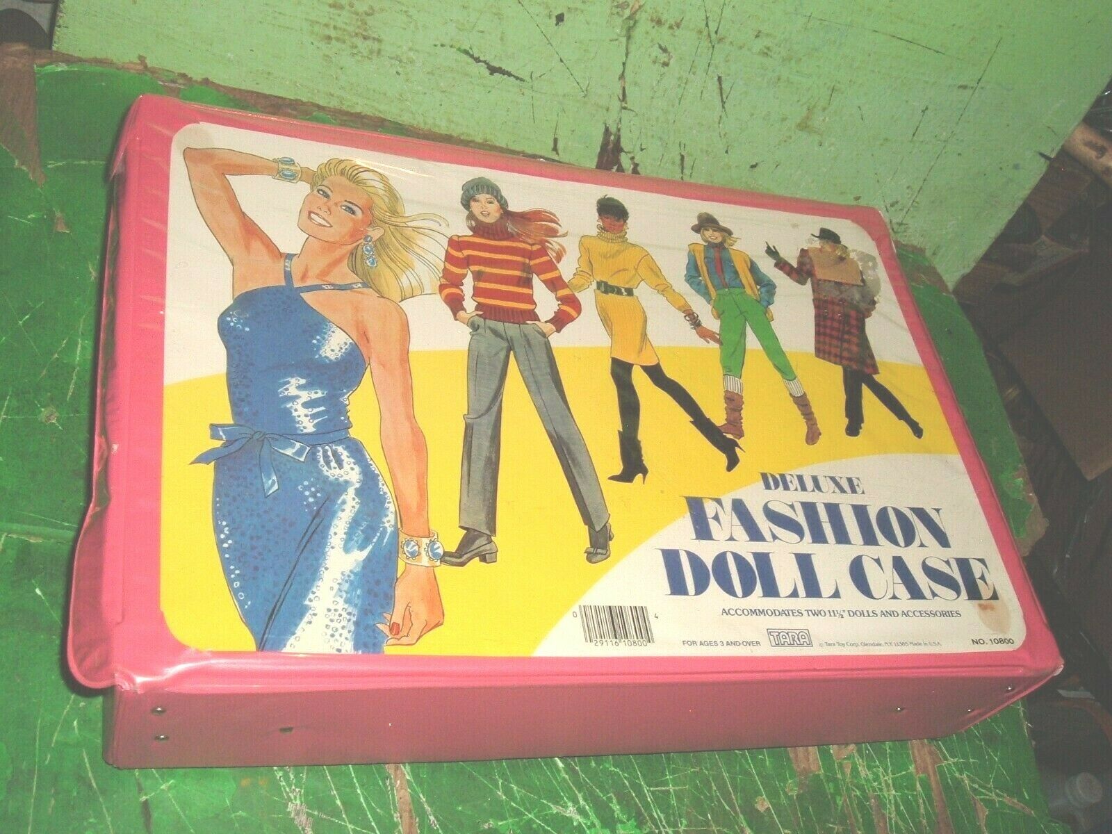 Vintage 1960s Fashion Doll Case Redish Pink  Vinyl Doll Case Trunk