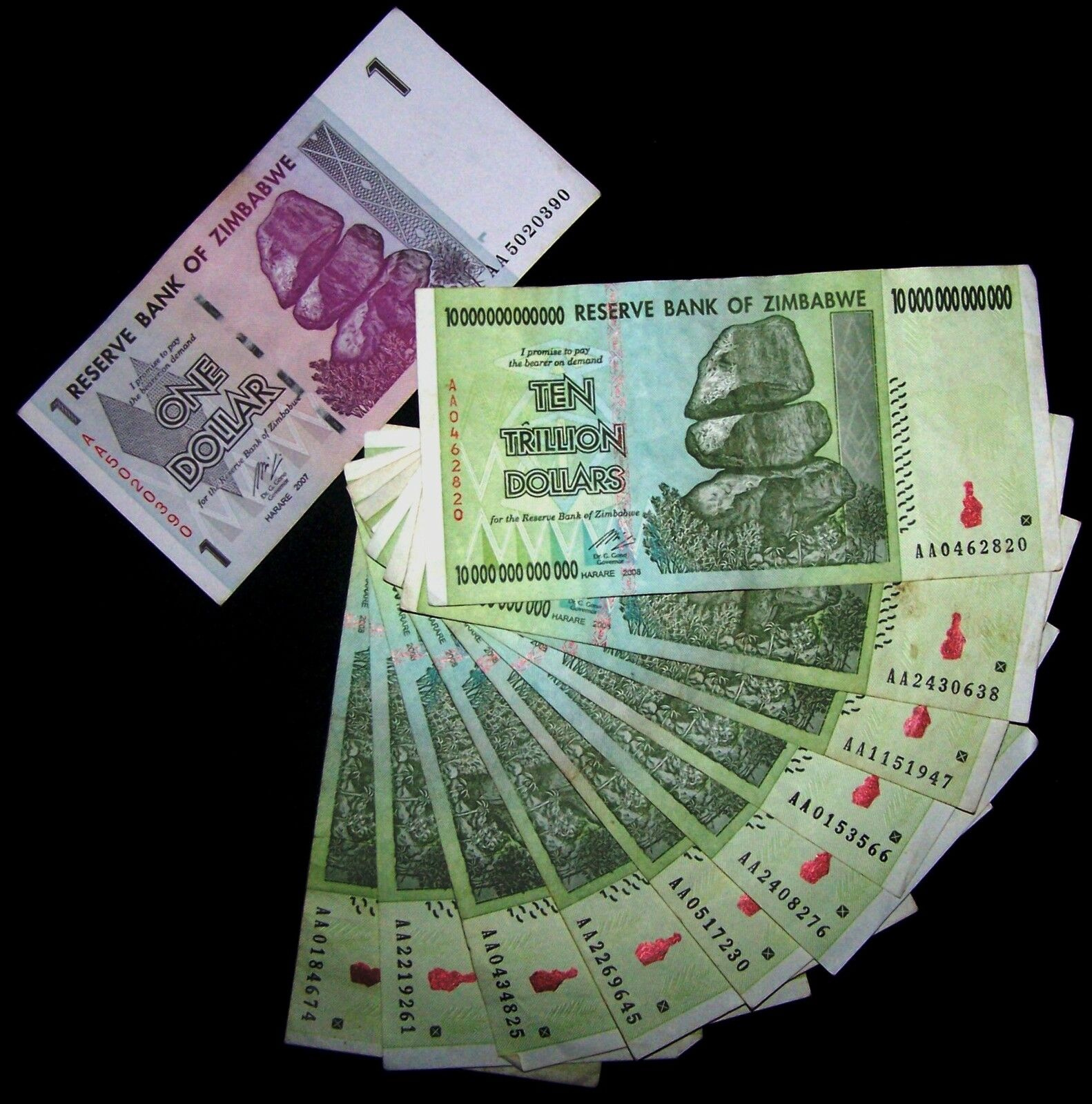 10 X Zimbabwe 10 Trillion Dollar Banknotes(100 Trillion)+ 1 Dollar Currency