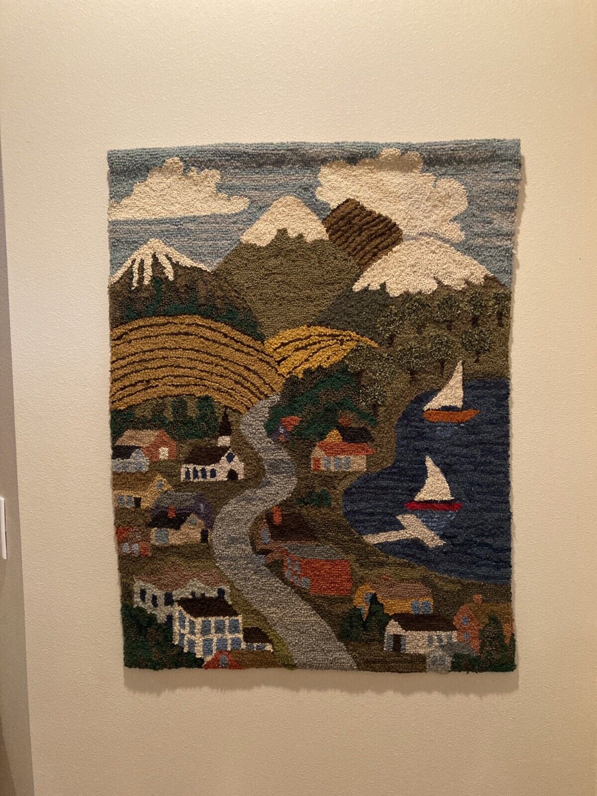 Hand Hooked Vintage Wool Rug/wall Hanging Mint Condition Village Scene