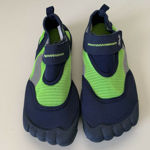 Newtz Water Shoes Youth Size 2/3 Sport Shoes - Worn Once