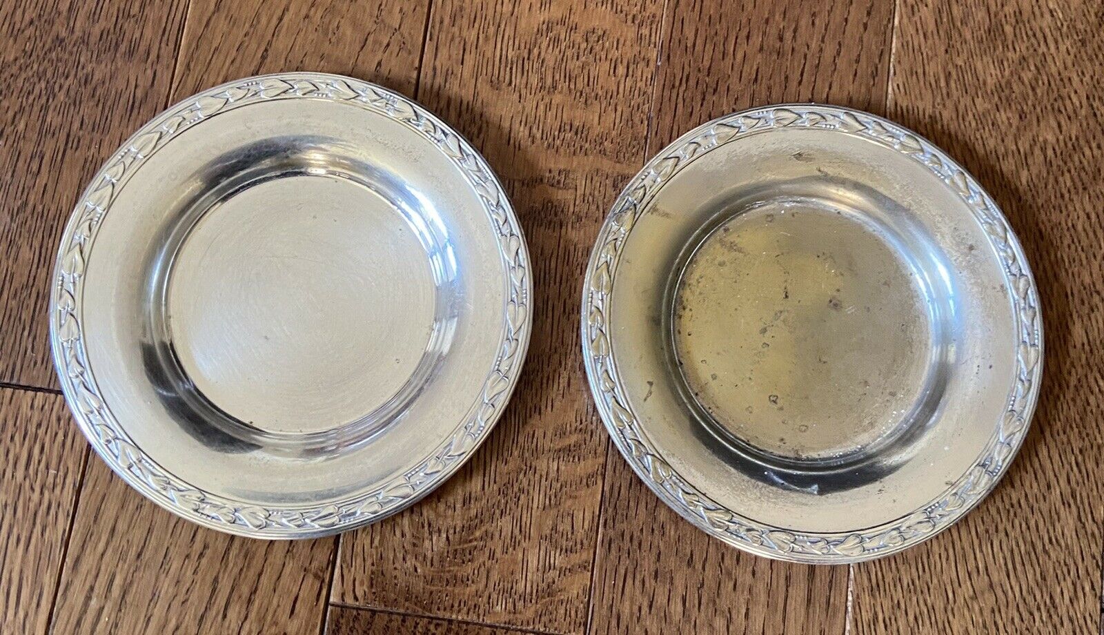 1936-wm A Rogers Silverplate Meadowbrook Plates 3.75 In Diameter- Set Of 2
