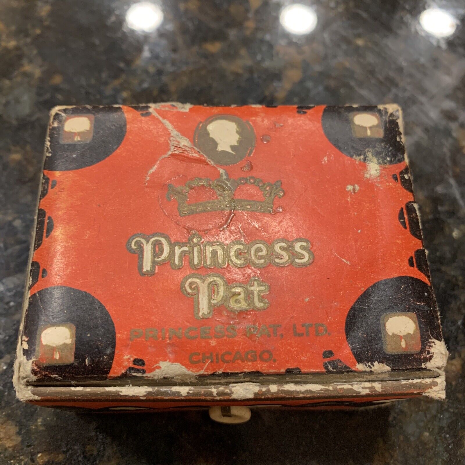Vintage Princess Pat Face Powder  Flesh Cir 1932 D1